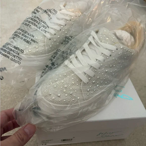 NEW IN BOX Betsy Johnson SIDNY all-over pearl platform sneaker! - Picture 5 of 6